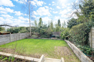 Photo 25- click for photo gallery